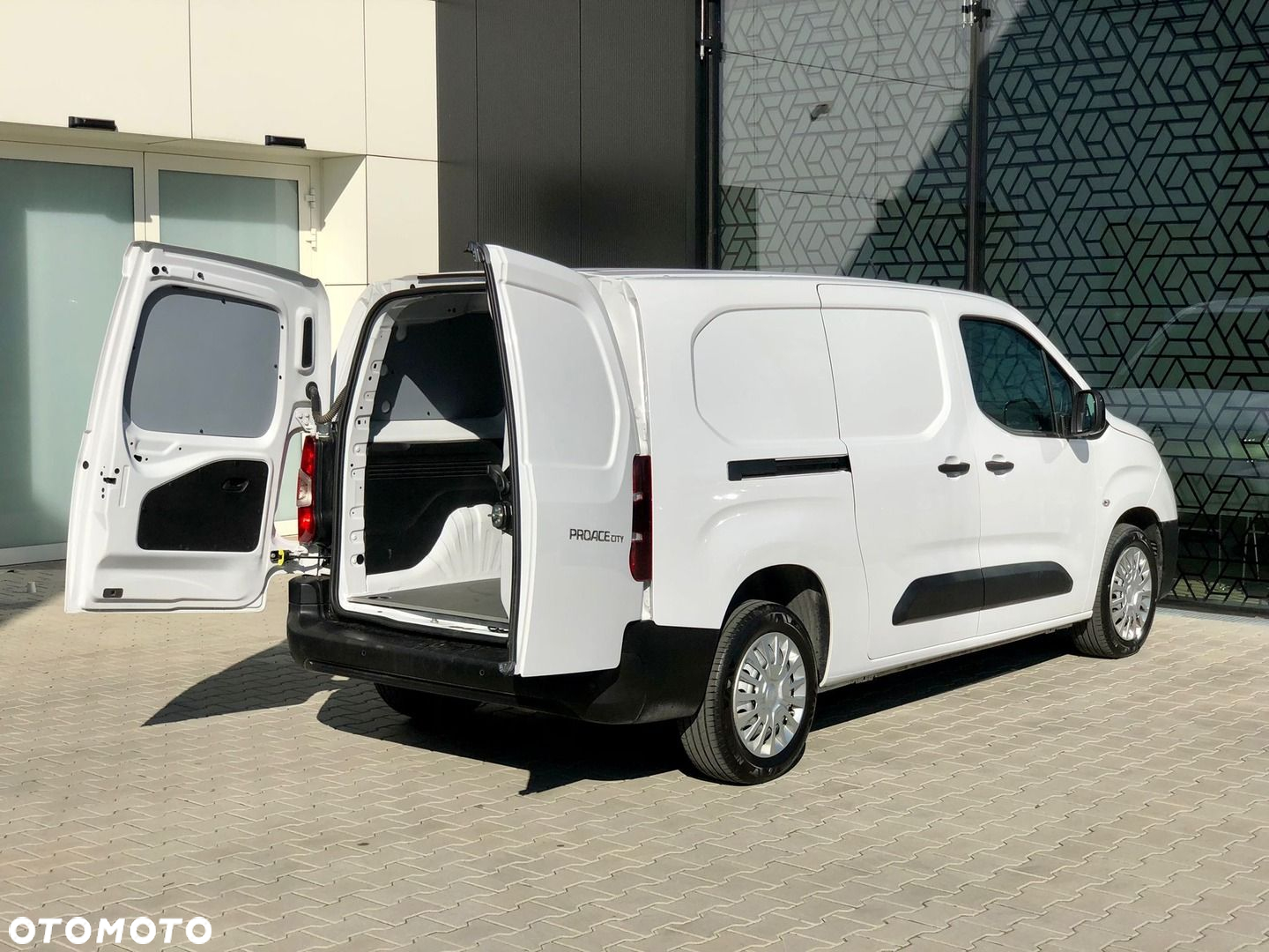 Toyota PROACE CITY - 31