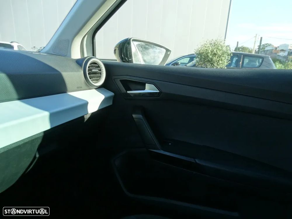 SEAT Arona 1.0 TSI Style DSG - 25