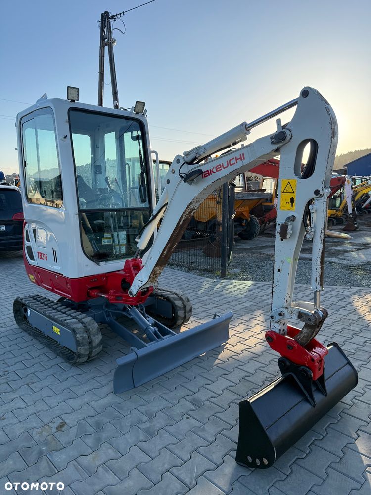 Takeuchi Tb216 - 7