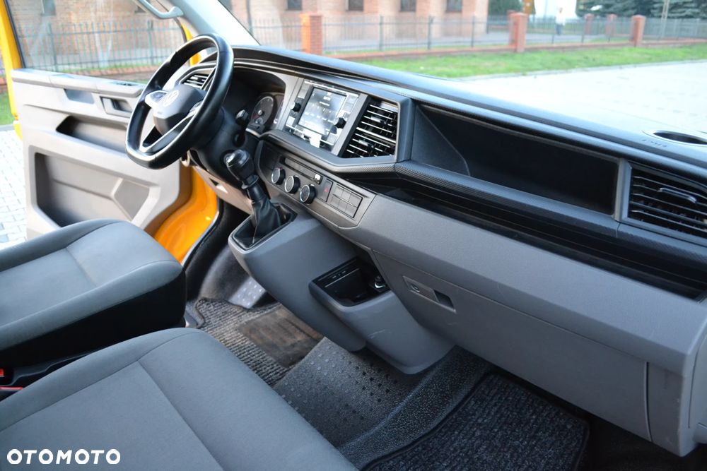 Volkswagen Transporter T6.1 - 18