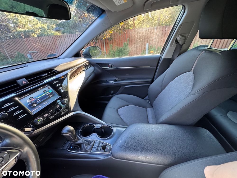 Toyota Camry 2.5 Hybrid Comfort CVT - 10