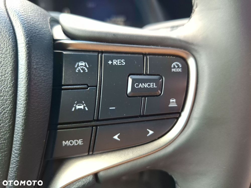 Lexus UX 300h Business - 33
