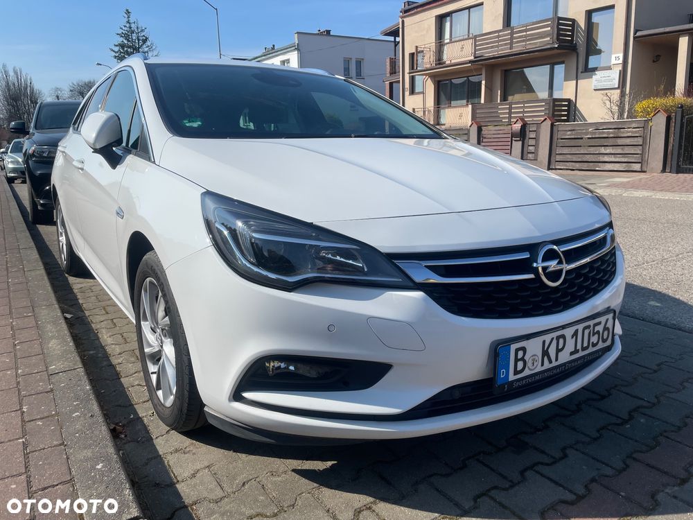 Opel Astra 1.6 D Start/Stop Innovation - 1