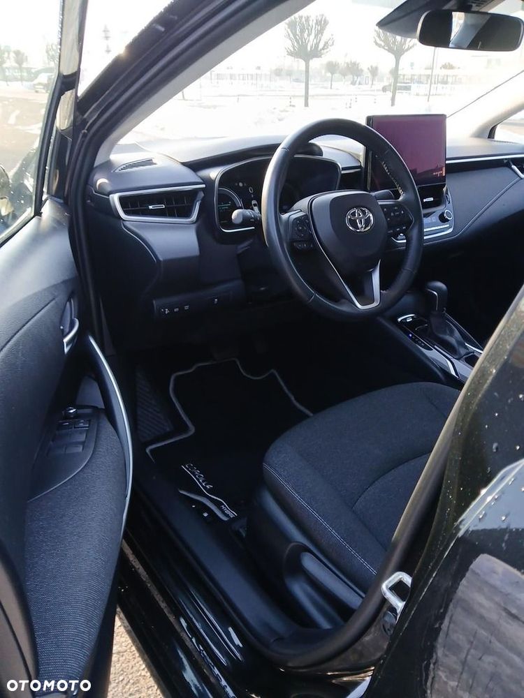 Toyota Corolla 1.8 Hybrid Comfort - 18