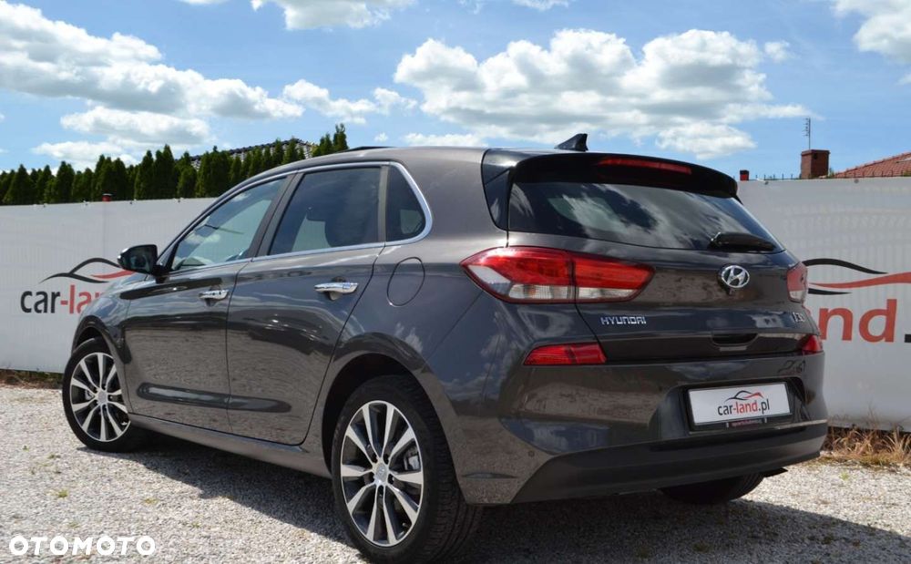 Hyundai i30 1.4 T-GDI DCT Premium - 9
