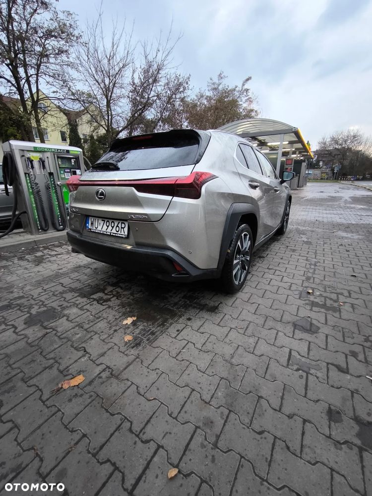 Lexus UX - 26