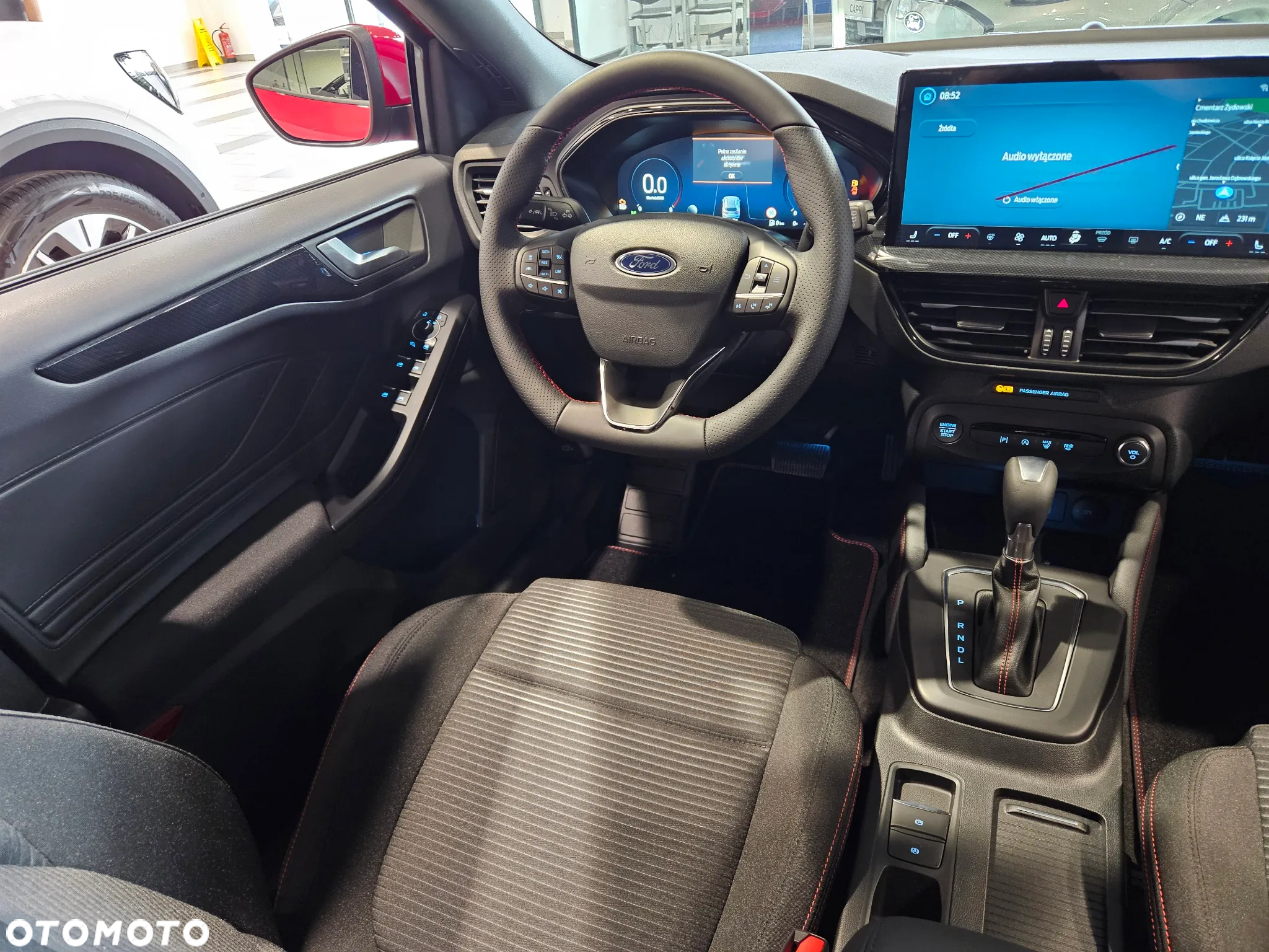Ford Focus 1.0 EcoBoost mHEV ST-Line X - 13