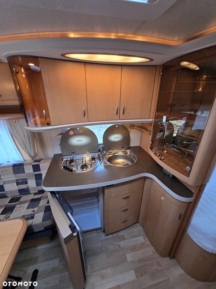 Hobby De Luxe 460 - 7