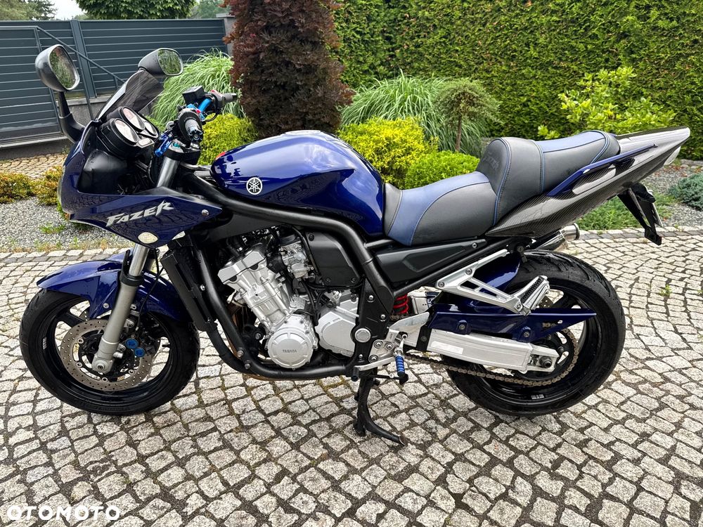 Yamaha FZS - 14