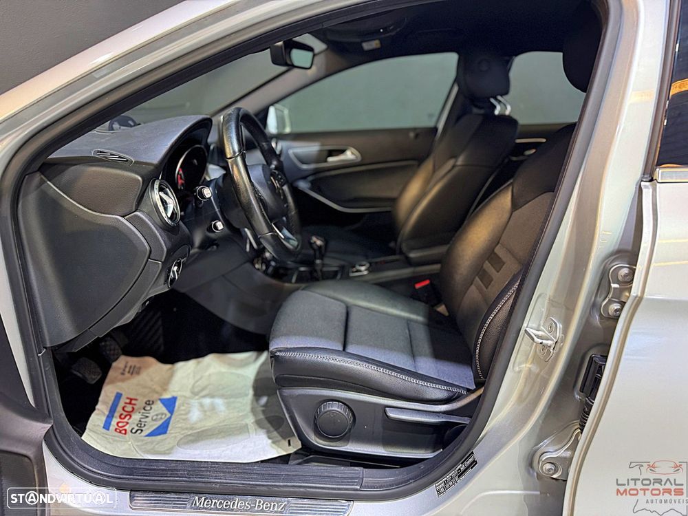 Mercedes-Benz GLA 180 Style - 15