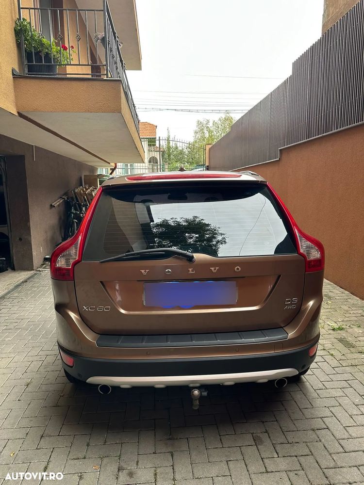 Volvo XC 60 D3 AWD Kinetic - 2