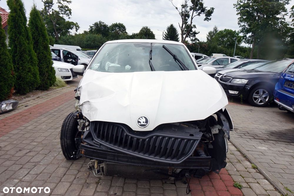 SKODA FABIA III NJ3 5D HB 2016 LF9E 1.0 12V CHYA 60KM QAC BIAŁY na części - 7