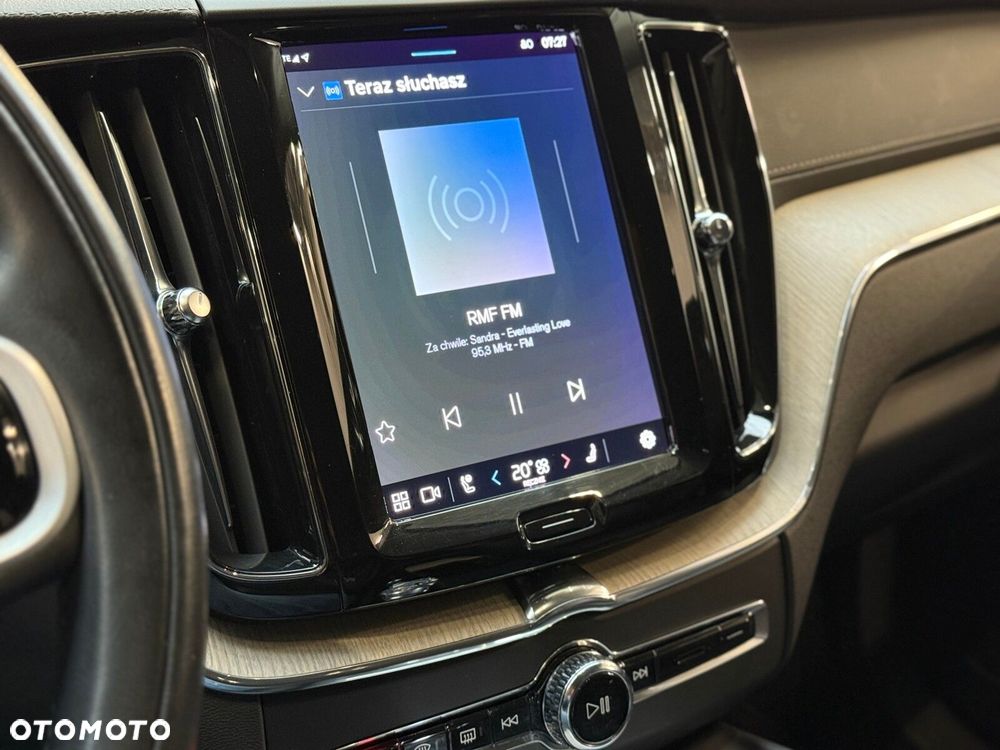 Volvo XC 60 B4 D AWD Inscription - 32