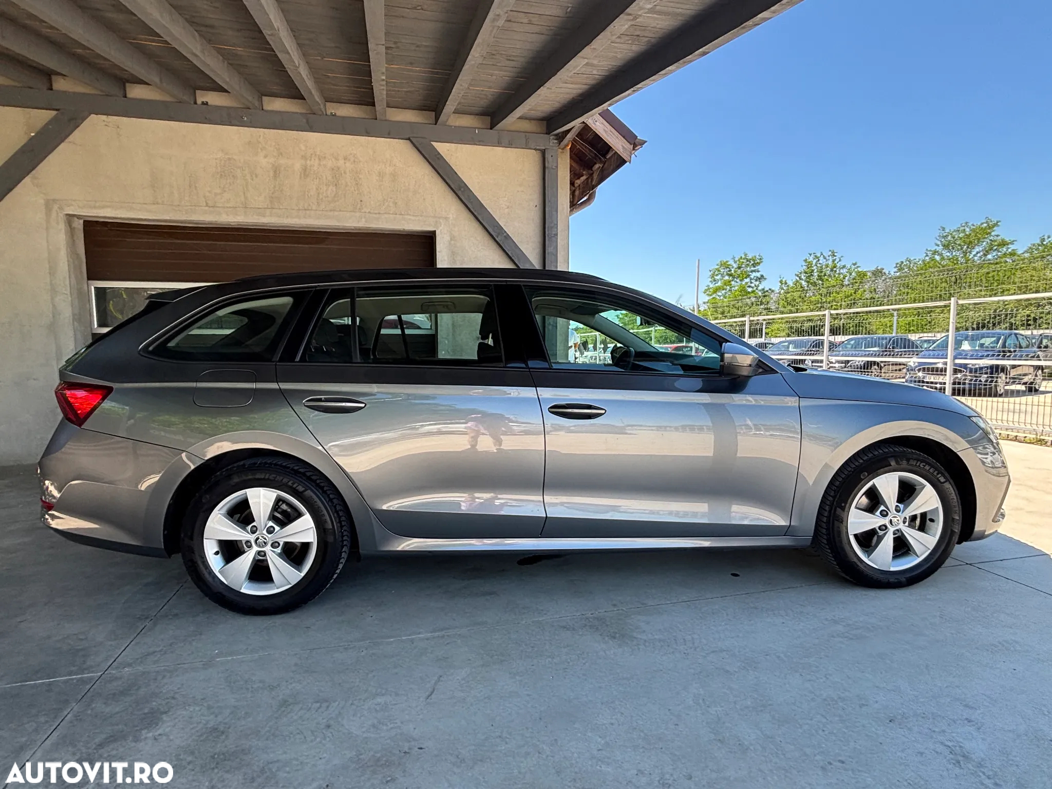 Skoda Octavia 2.0 TDI DSG Ambition - 6