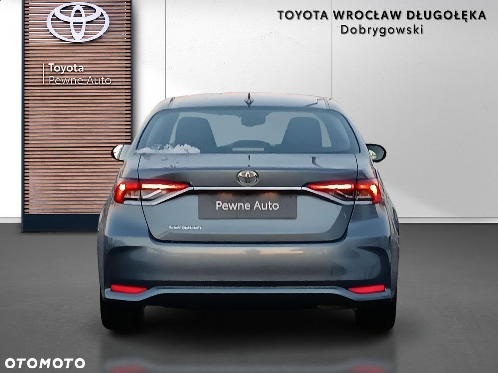 Toyota Corolla - 4