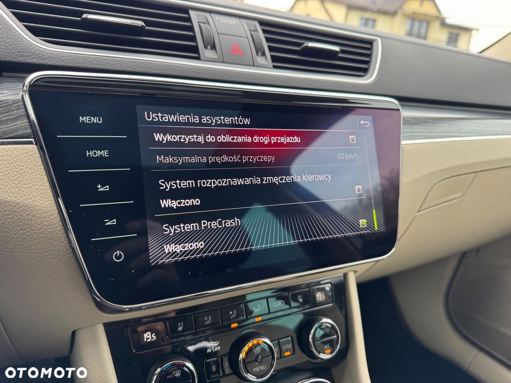 Skoda Superb 2.0 TSI Sportline DSG - 31