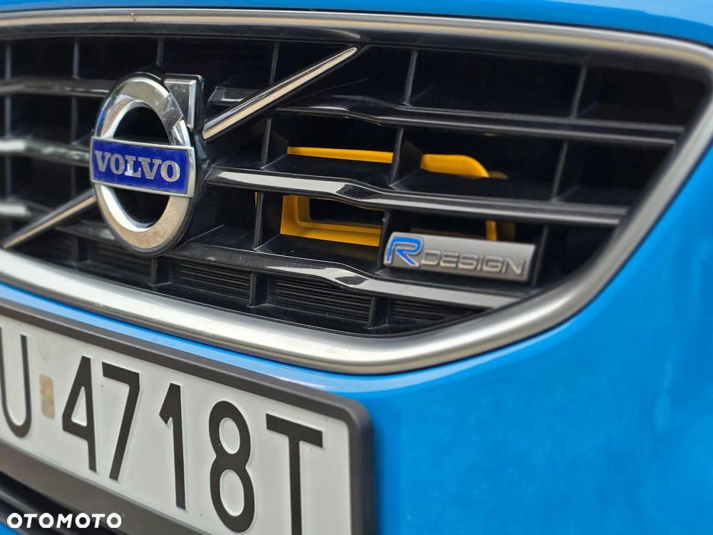 Volvo V40 D2 R Design - 14