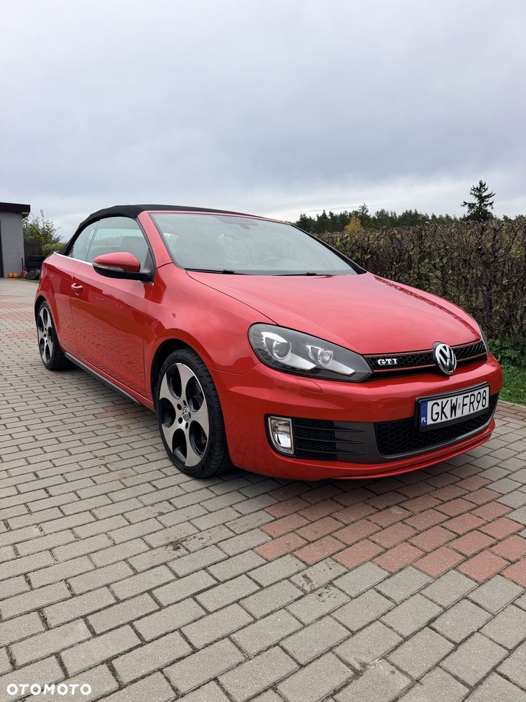 Volkswagen Golf - 1