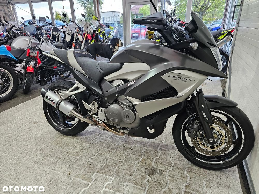 Honda VFR - 34
