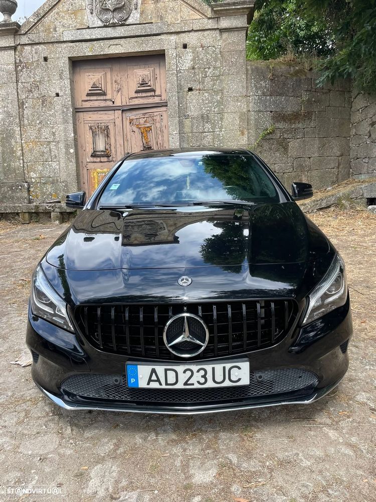 Mercedes-Benz CLA 220 d 4Matic 7G-DCT UrbanStyle Edition - 9