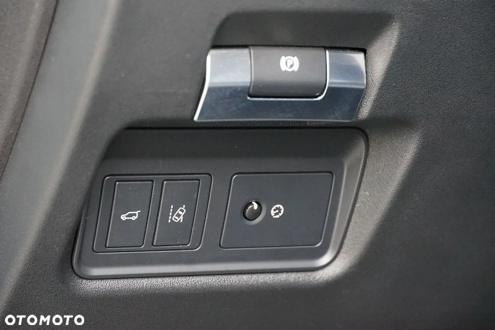 Jaguar E-Pace 2.0 i4D AWD HSE - 29