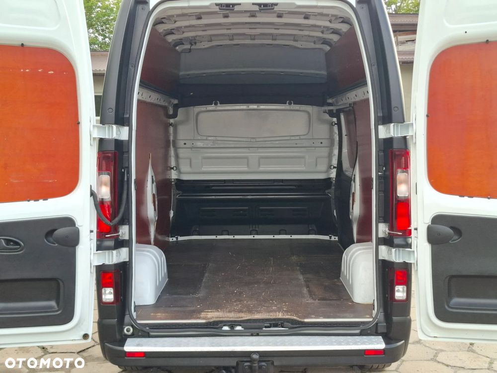 Opel Vivaro 2018 L2H2 MAXI *jedynie 77tys przebiegu* klima 3osobowy - 28