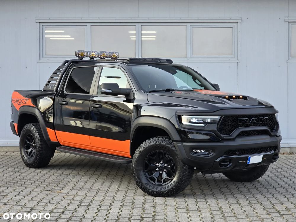 Dodge RAM - 4