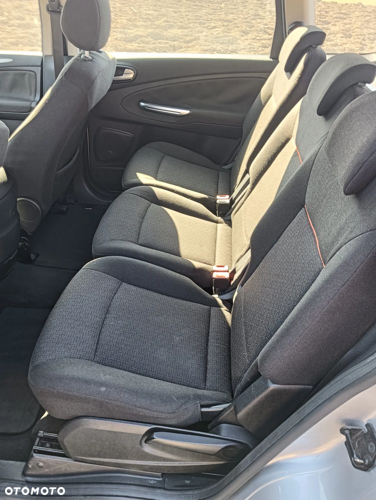 Ford S-Max 2.0 TDCi Ambiente - 11