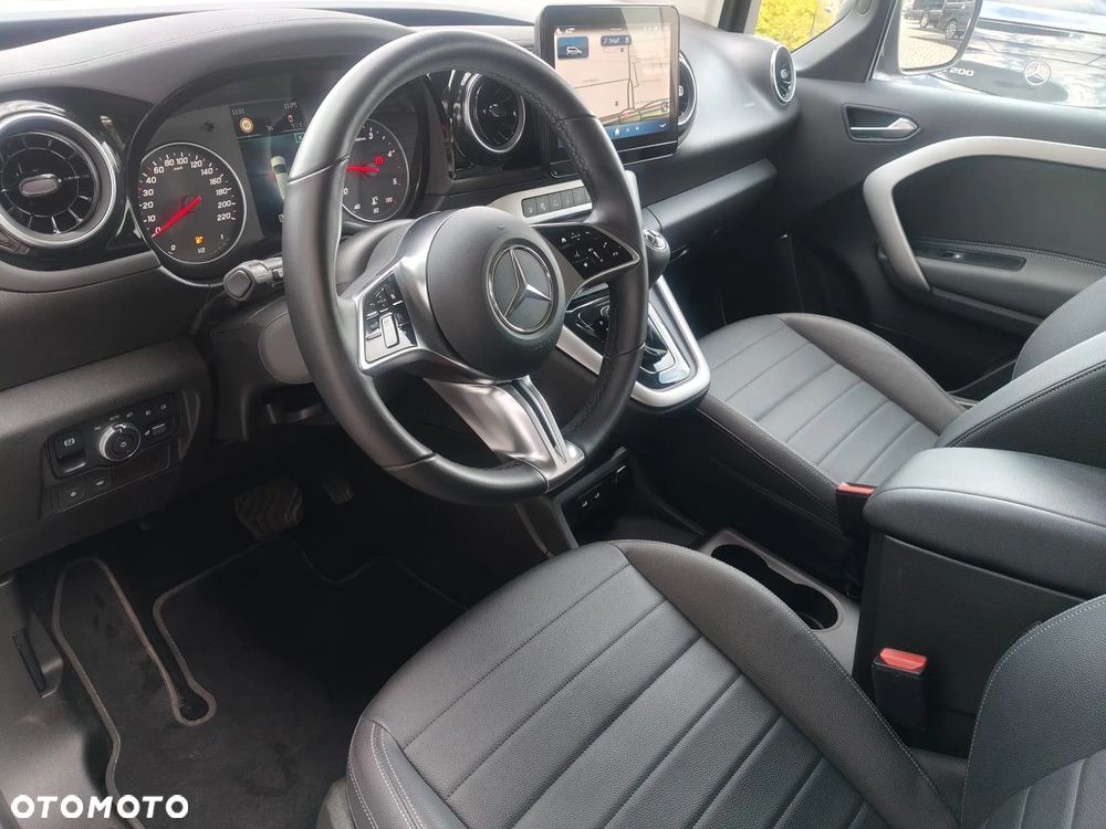 Mercedes-Benz Klasa T 180 d Progressive - 13