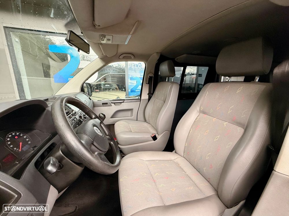 VW Transporter 1.9 TDi 102 Longo Extra AC - 11