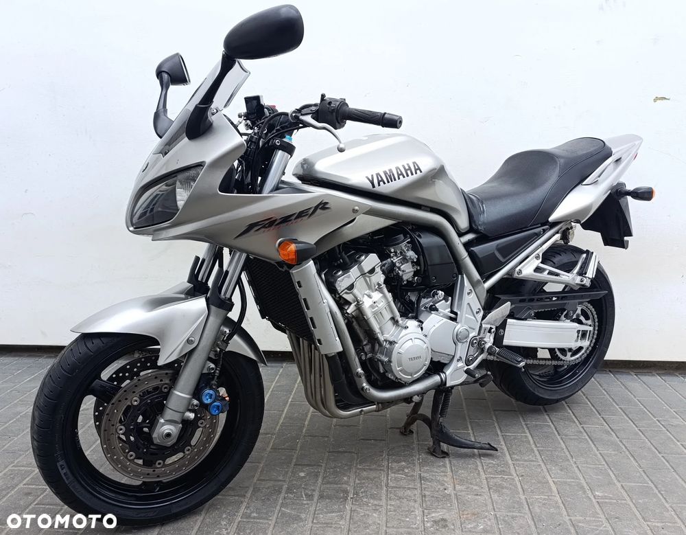 Yamaha FZS - 3