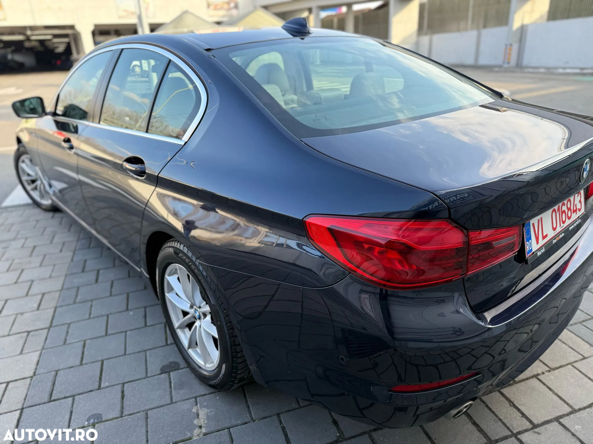 BMW Seria 5 520d Efficient Dynamics Edition Aut. - 26