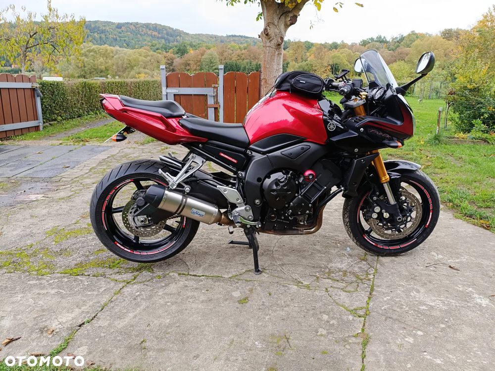 Yamaha FZ - 11