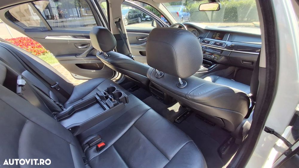 BMW Seria 5 520d Aut. - 10