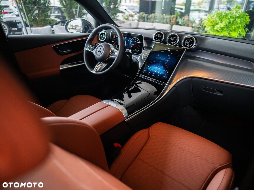 Mercedes-Benz GLC - 29