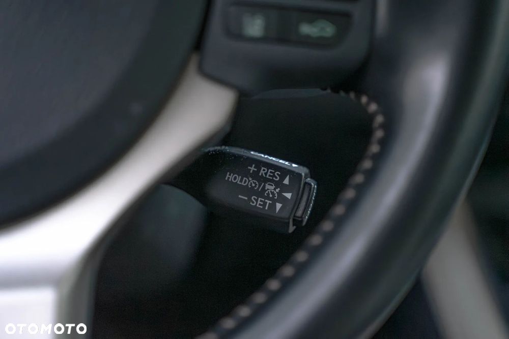 Lexus CT 200h Business Edition - 23
