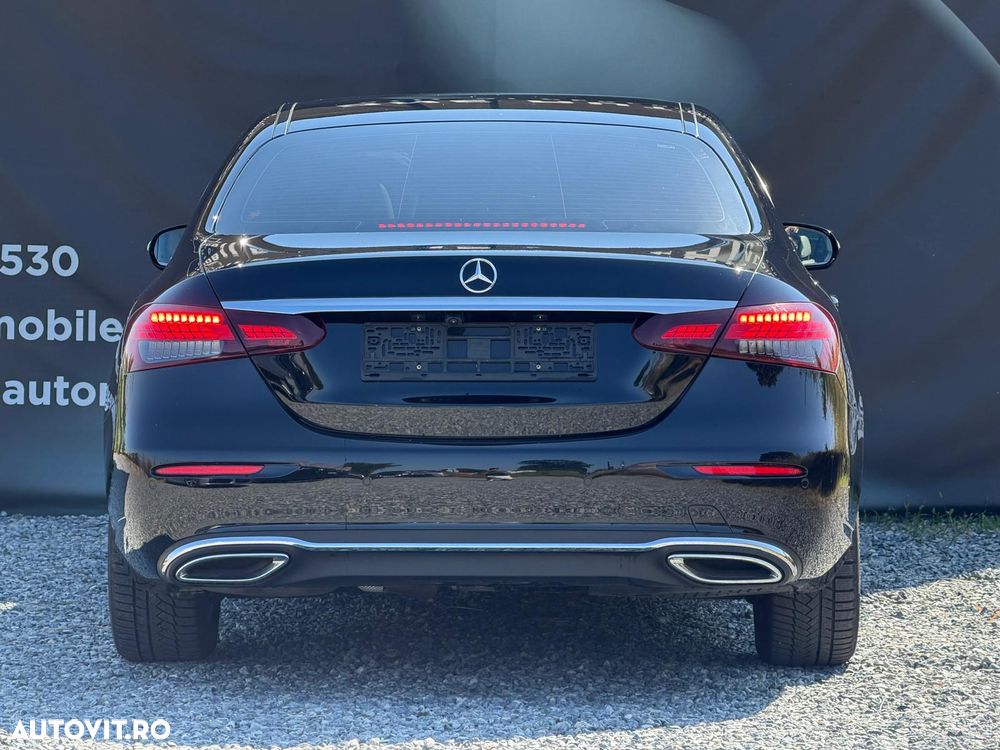 Mercedes-Benz E - 9