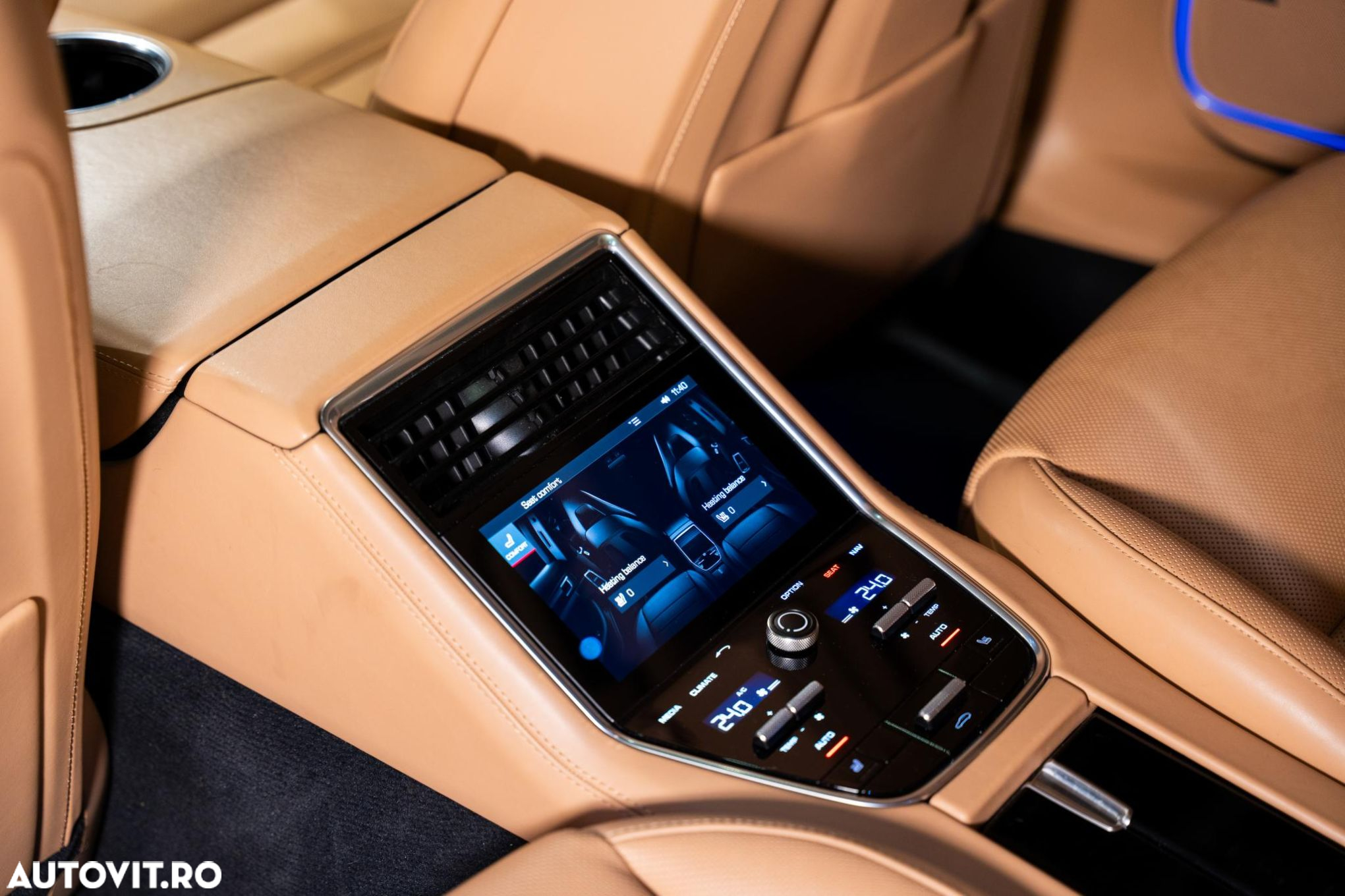 Porsche Panamera - 25