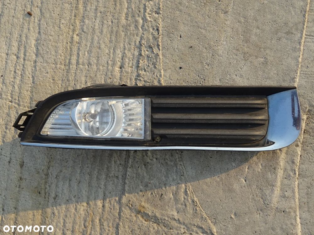 OPEL INSIGNIA A HALOGEN PRAWY KRATKA ZAŚLEPKA LISTWA CHROM - 1