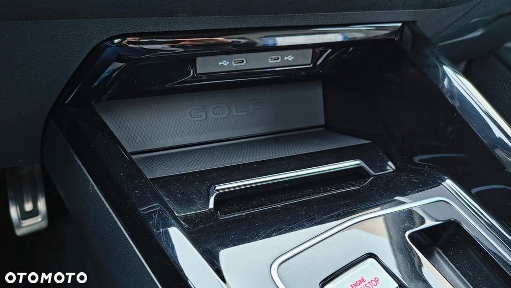 Volkswagen Golf - 35