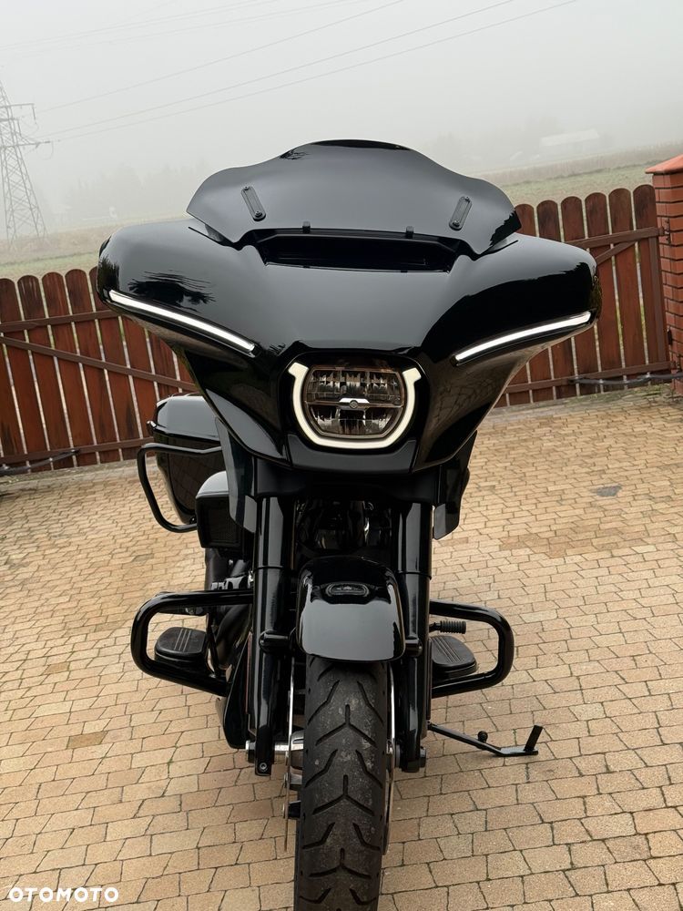 Harley-Davidson Touring Street Glide - 1