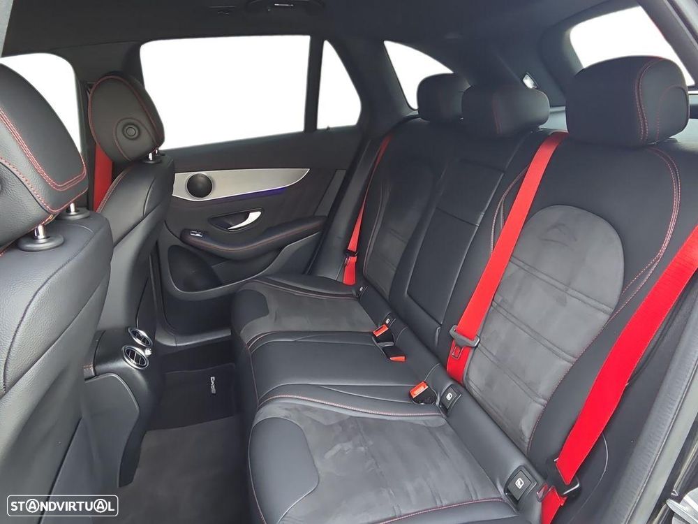 Mercedes-Benz GLC 220 d 4Matic 9G-TRONIC AMG Line Plus - 24