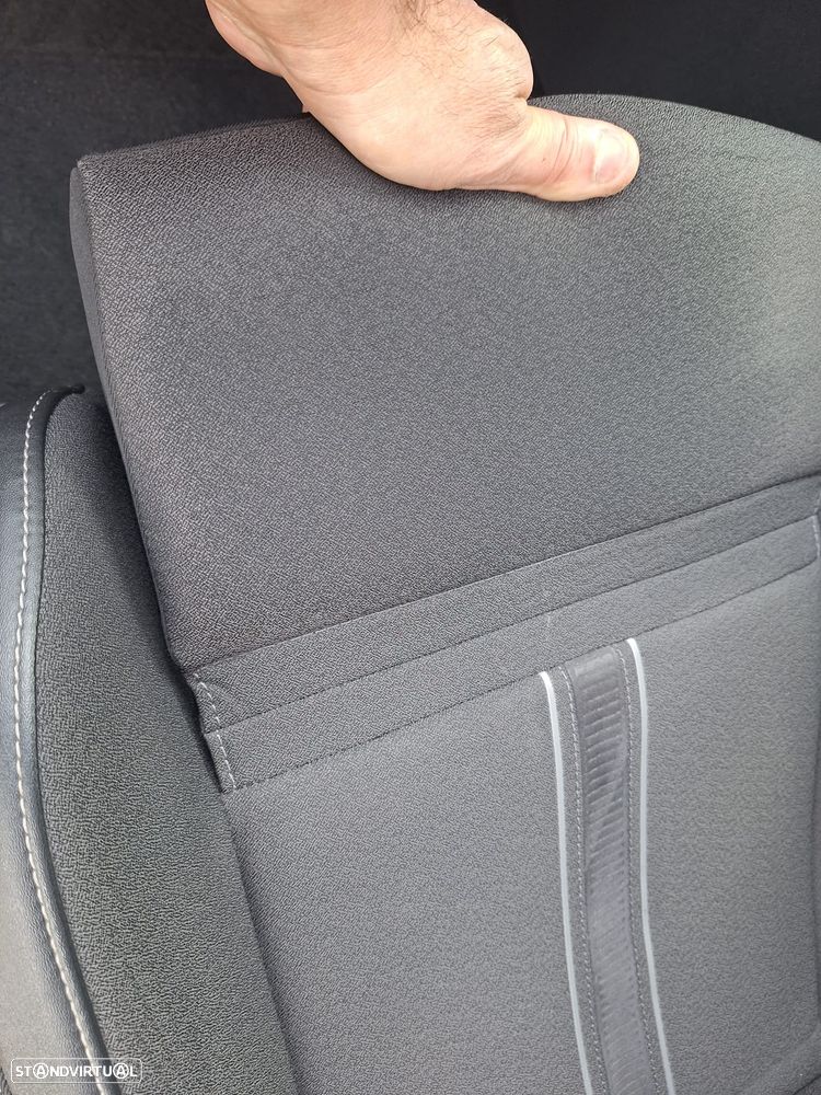 Opel Astra 1.5 D GS Line Aut. - 42