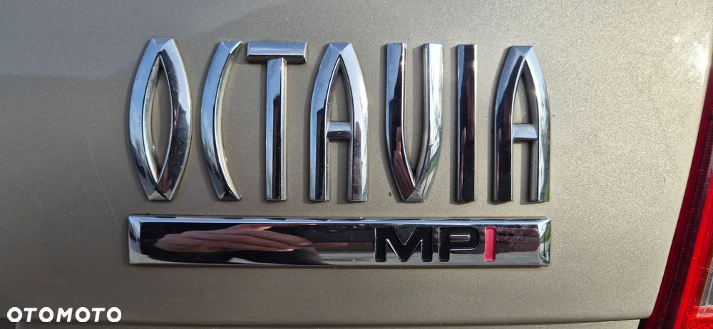 Skoda Octavia 1.6 Active - 16