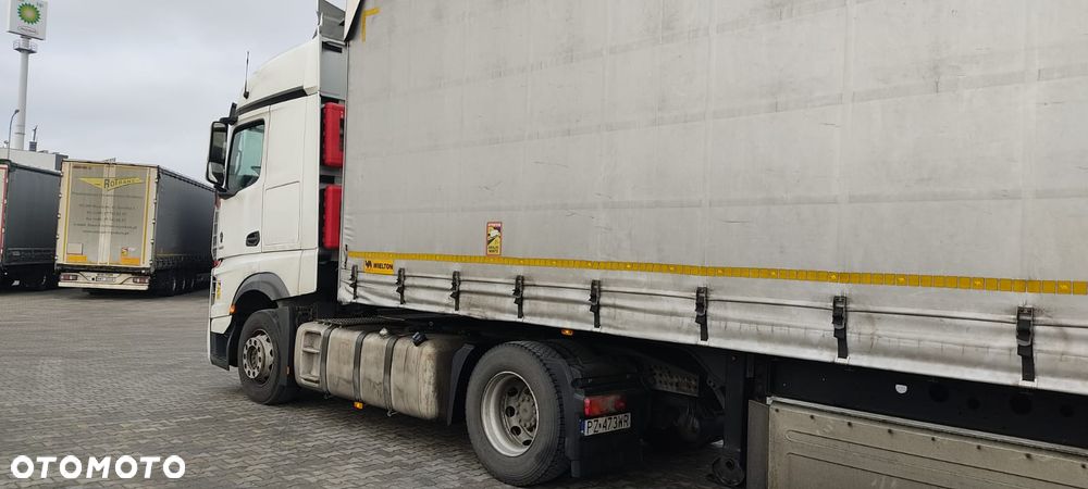 Mercedes-Benz Actros - 5