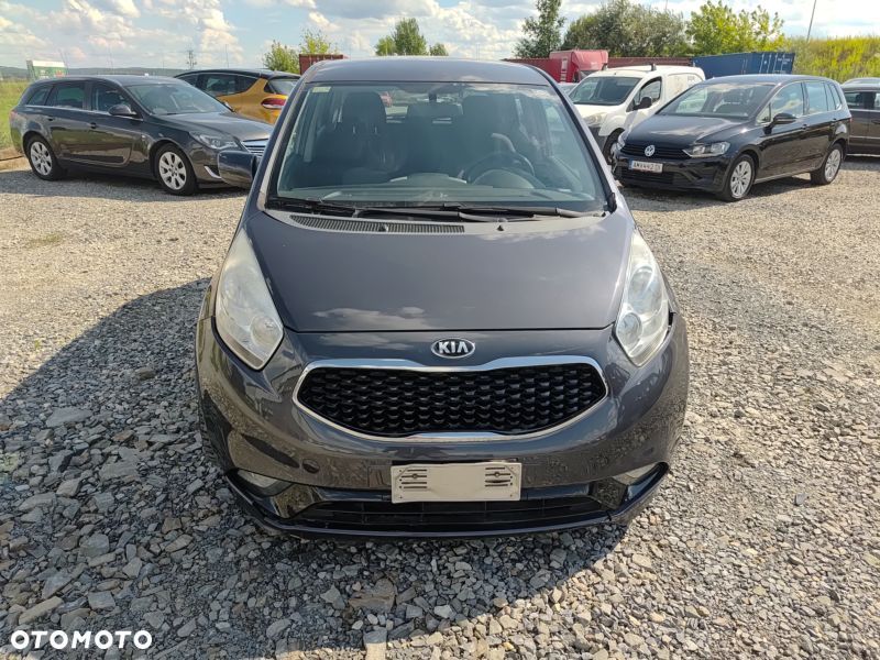 Kia Venga - 22