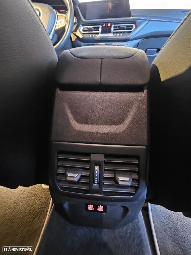 BMW 118 i Line Sport Auto - 30