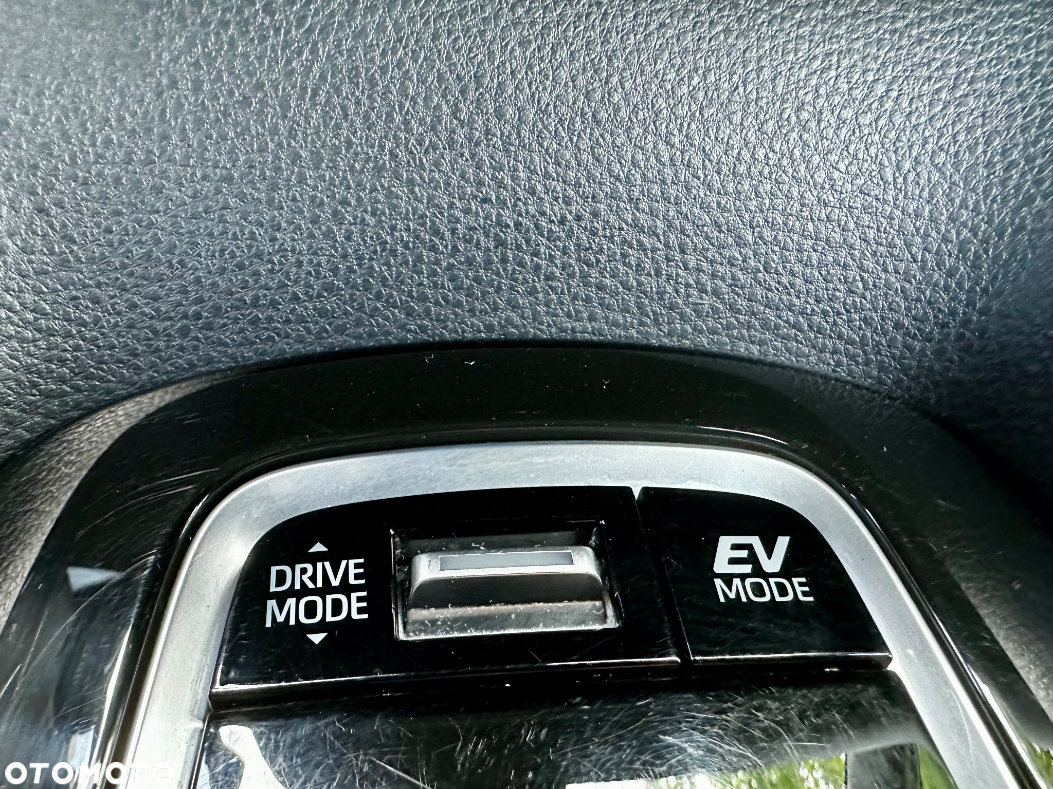 Toyota Corolla 2.0 Hybrid Style - 33