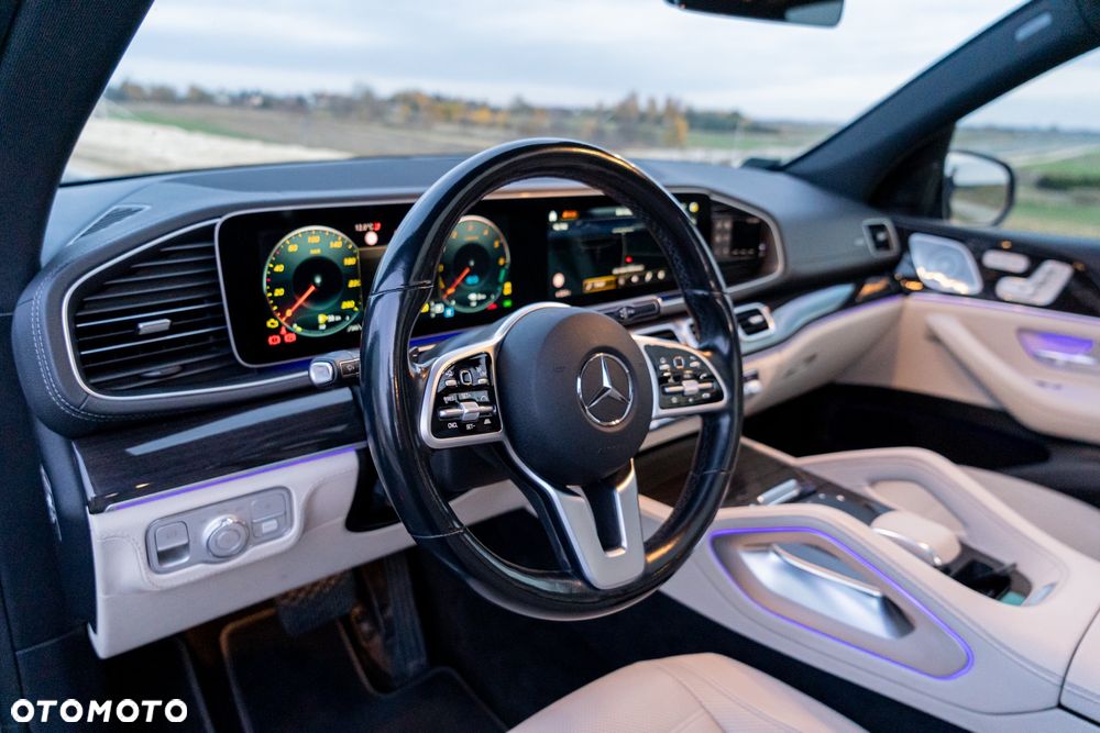 Mercedes-Benz GLE - 24