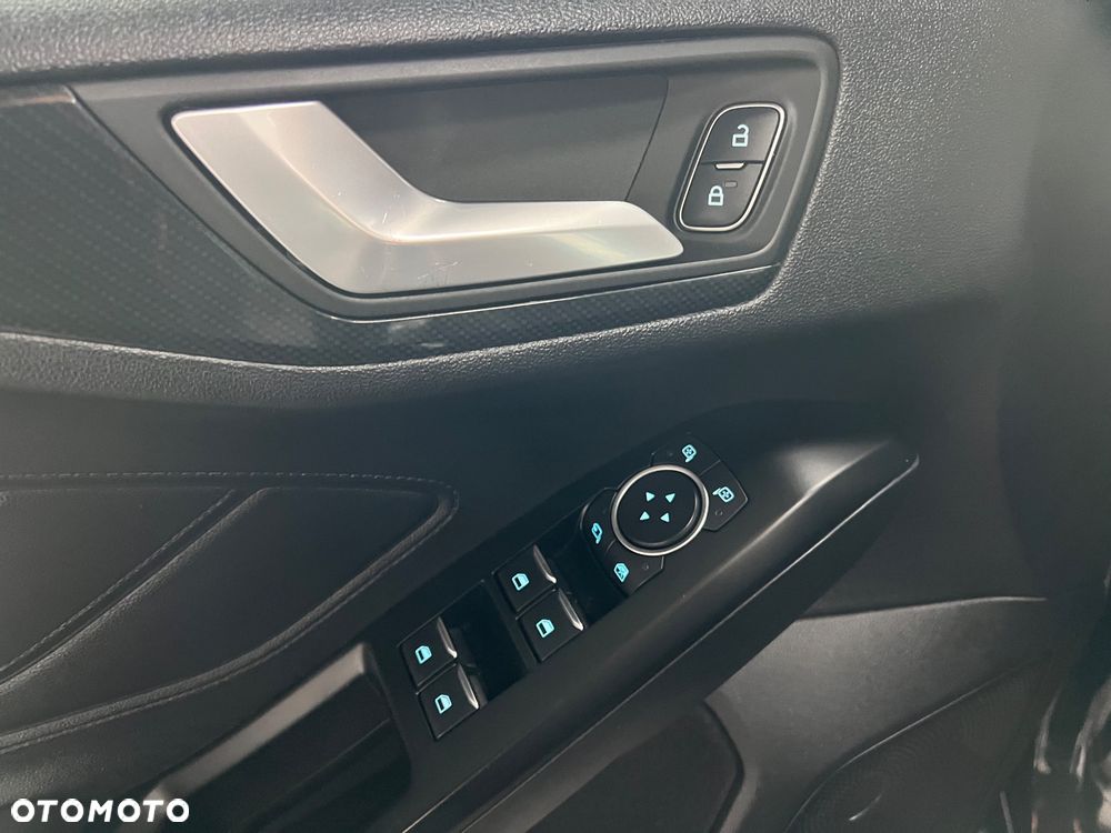 Ford Focus - 22